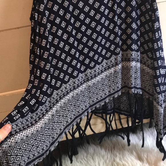 tank top - Picture 2 of 3